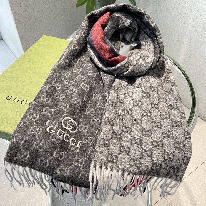 Classic Gucci Winter Scarf-7655767